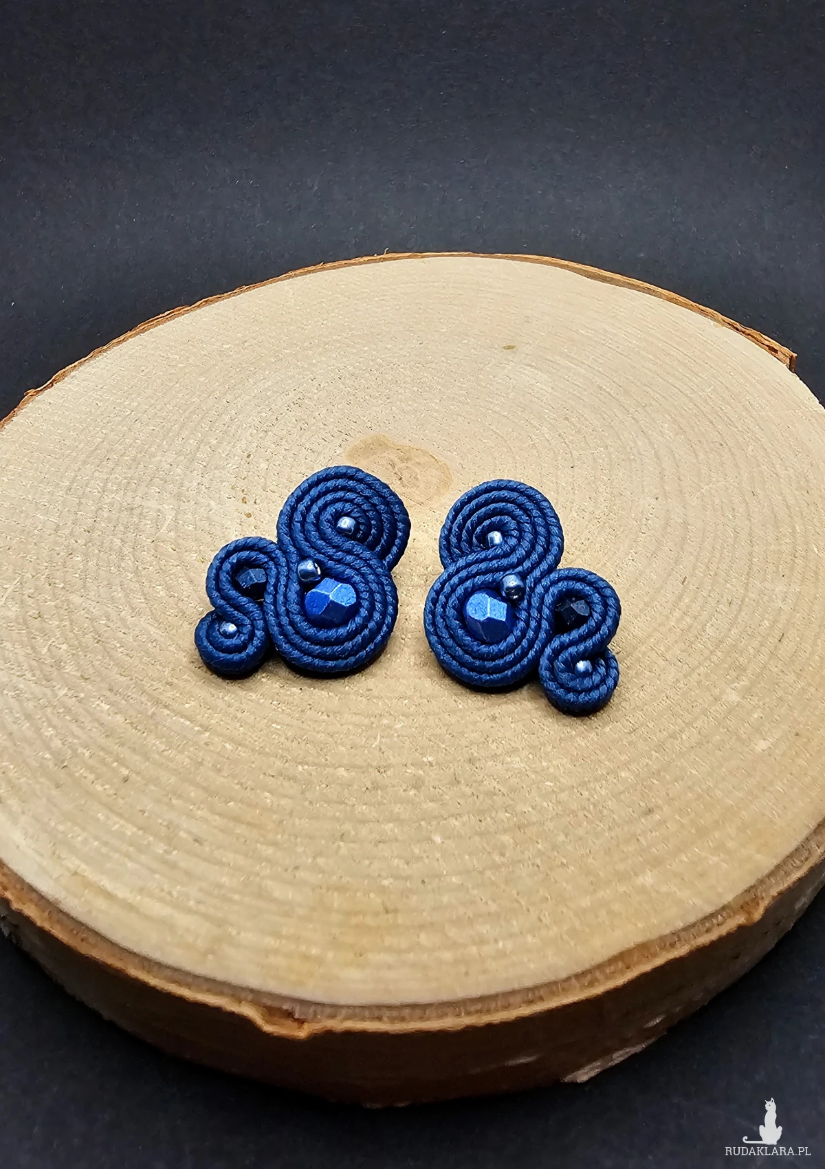 Kolczyki sutasz sztyfty 1